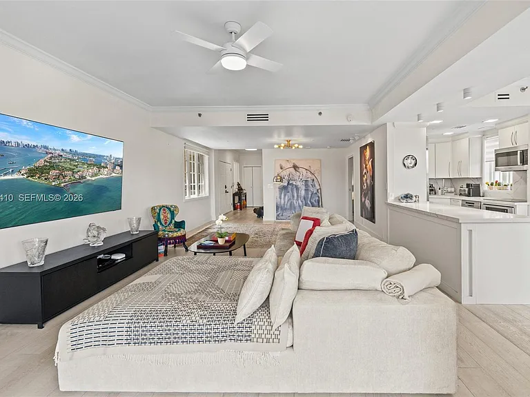 19122 Fisher Island Dr #19122 — Photo 23