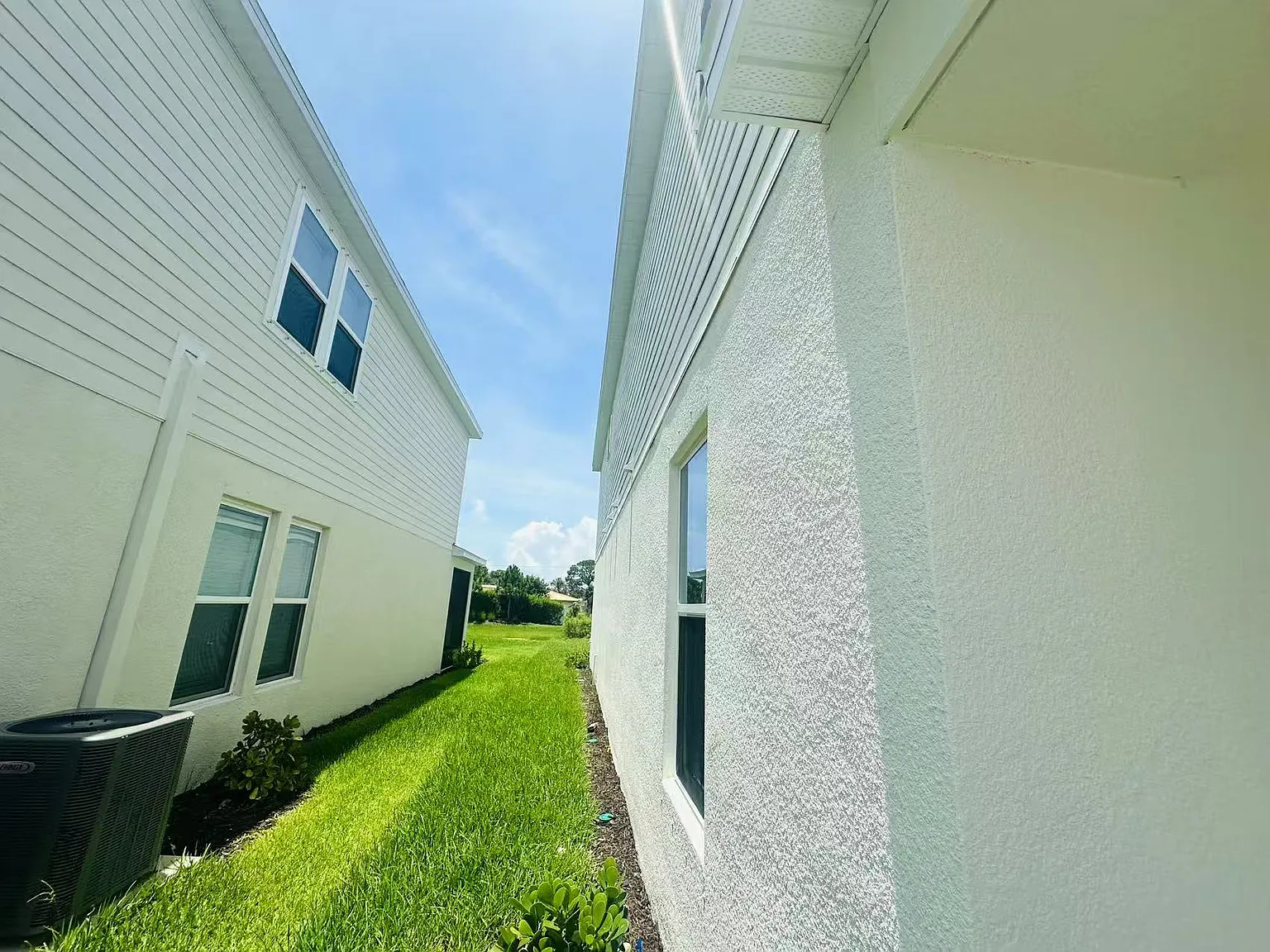 15037 Shady Palms Ln — Photo 4