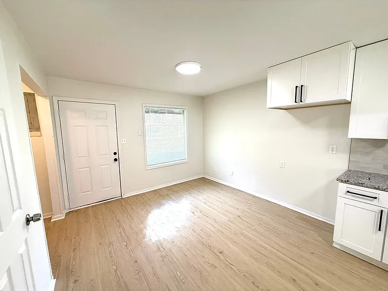 1401 Arvel Cir — Photo 7