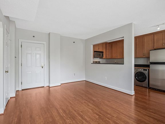 4th image of 602 Bashford Ln Unit 2212