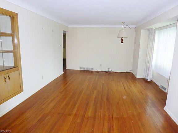 5th image of 1334 Gary Blvd