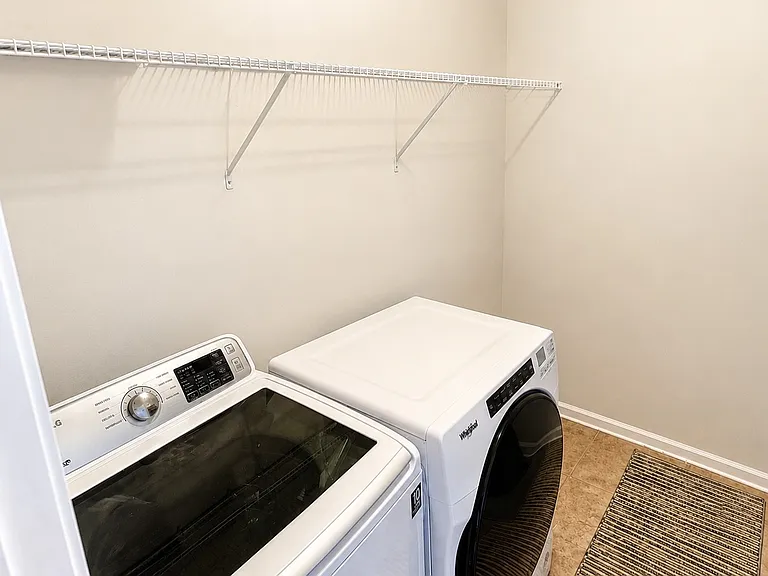 100 Carls Pl — Photo 12