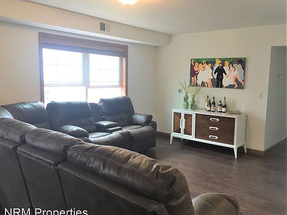 2nd image of 112 College Ave #6