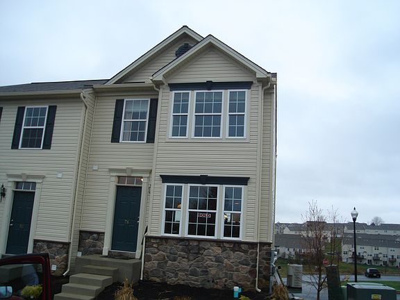 3rd image of 76 Cartledge Ln