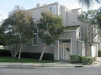 1st image of 801 Columbia Cir