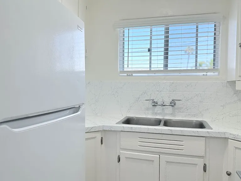 449 El Cajon Blvd — Photo 4