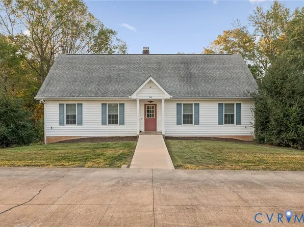 542 Ampthill Rd, Cartersville, VA 23027