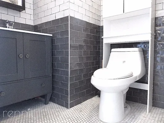 Rented by Rennit Inc. | media 50