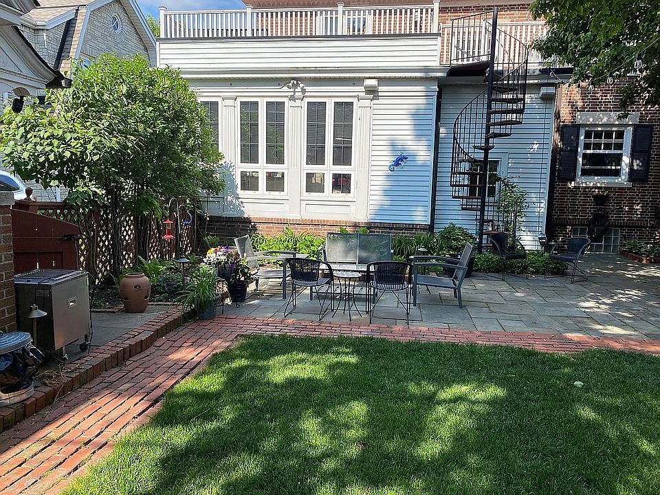 2nd image of 3432 N Summit Ave