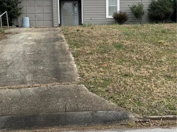 798 Durham Trl, Stone Mountain, GA 30083