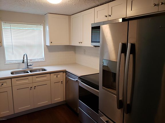 5th image of 5327 Palmer Ave #1