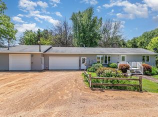 11841 W 250th St, Belle Plaine, MN 56011