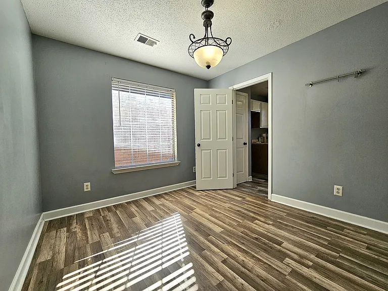 7181 Raleigh Lagrange Rd — Photo 10