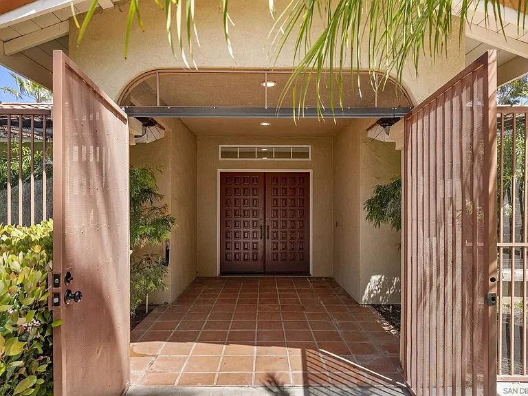 6518 Monte Fuego — Photo 9