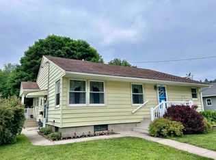609 S Mill St, Decorah, IA 52101