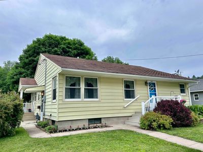 609 S Mill St, Decorah, IA, 52101