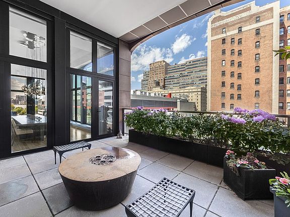 4th image of 200 11th Ave APT 3N