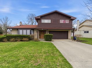 1708 Longvalley Dr, Northbrook, IL