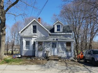 42 Maple St, Brewer, ME 04412