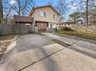 90 Patchogue Ave, Mastic, NY 11950