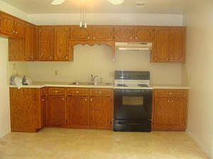 4th image of 331 Rolling Green Dr
