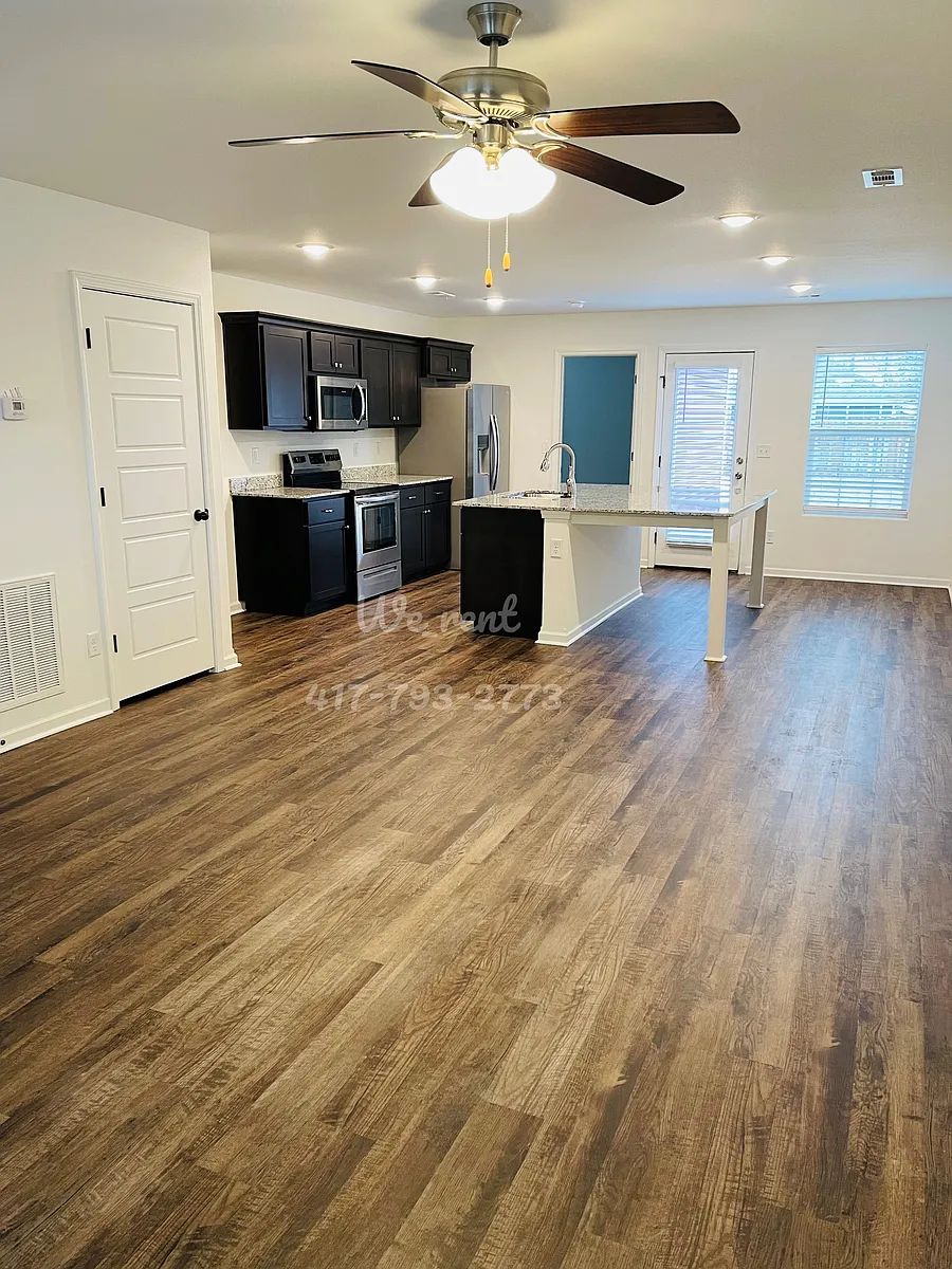 Building Photo - 318 Eagle Edge