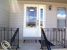2nd image of 62360 Arlington Cir