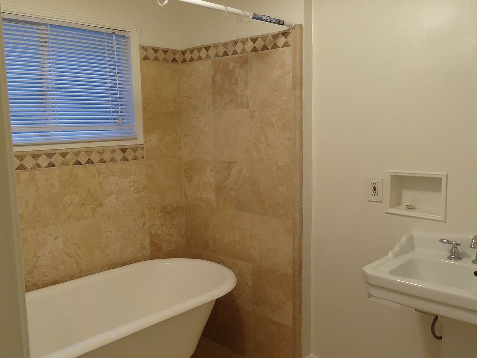 1st image of 4 N Alboni Pl #3