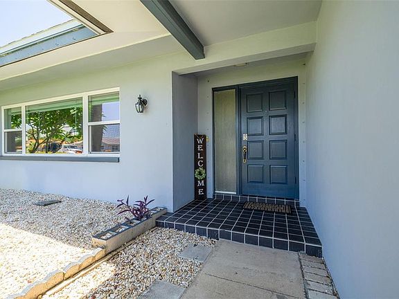 3rd image of 8960 140TH STREET