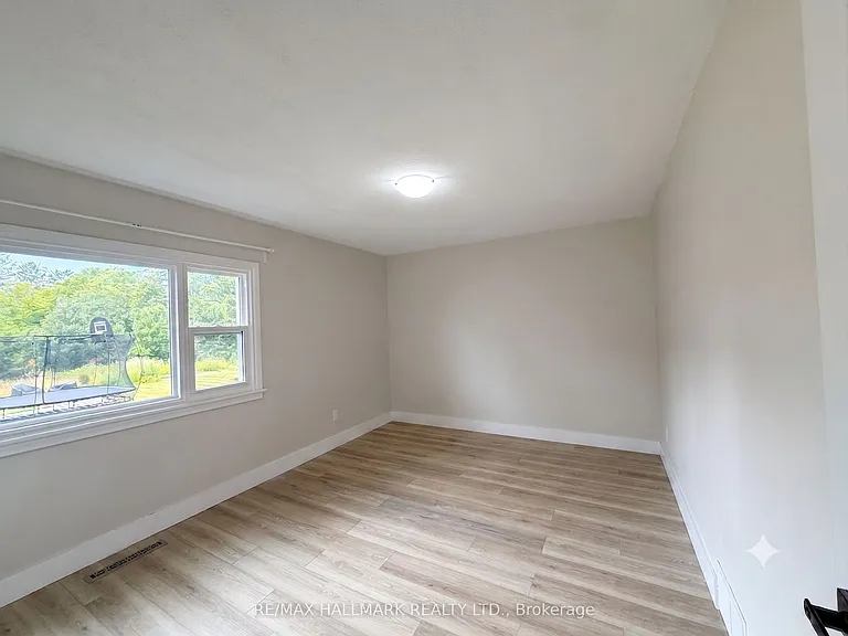 159 Richmond St #2 — Photo 6