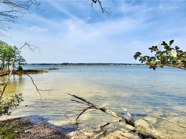 0 Amber Rd, Weems, VA 22576