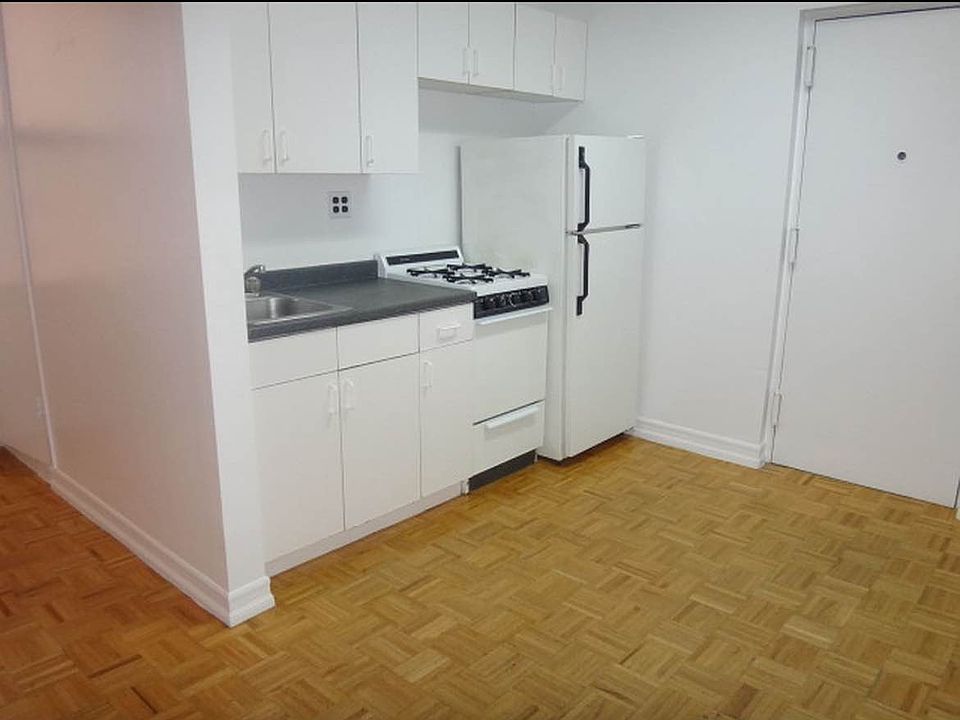1st image of 365 Broome St APT 5