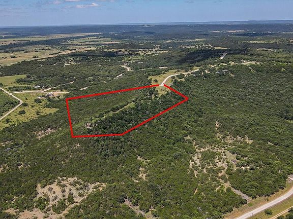 2nd image of 205 Mountain Top Trl