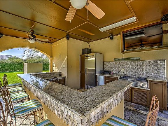 5th image of 2308 Silverado Dr