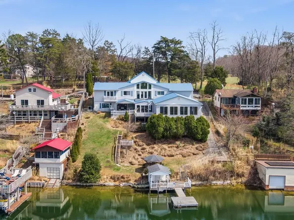 4983 Blue Sky Ln, Dublin, VA 24084