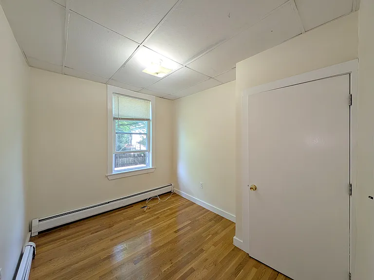 379 Windsor St #1 — Photo 9