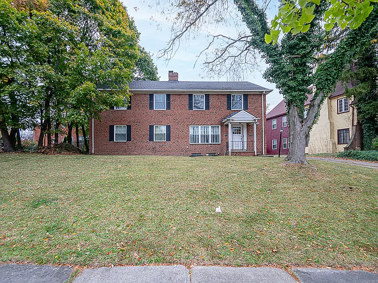 18309 Newell Rd #UP — Photo 3