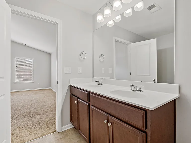 200 Willow Grove Way — Photo 27