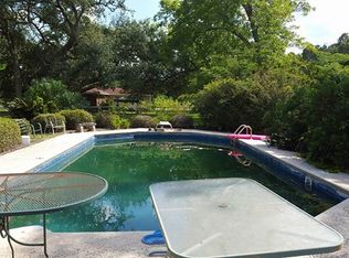 40 Walton St, Baxley, GA 31513