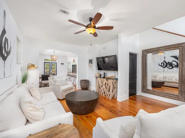 1562 N County Highway 393, Santa Rosa Beach, FL 32459