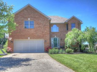249 Park Lakes Dr, Richmond, KY 40475