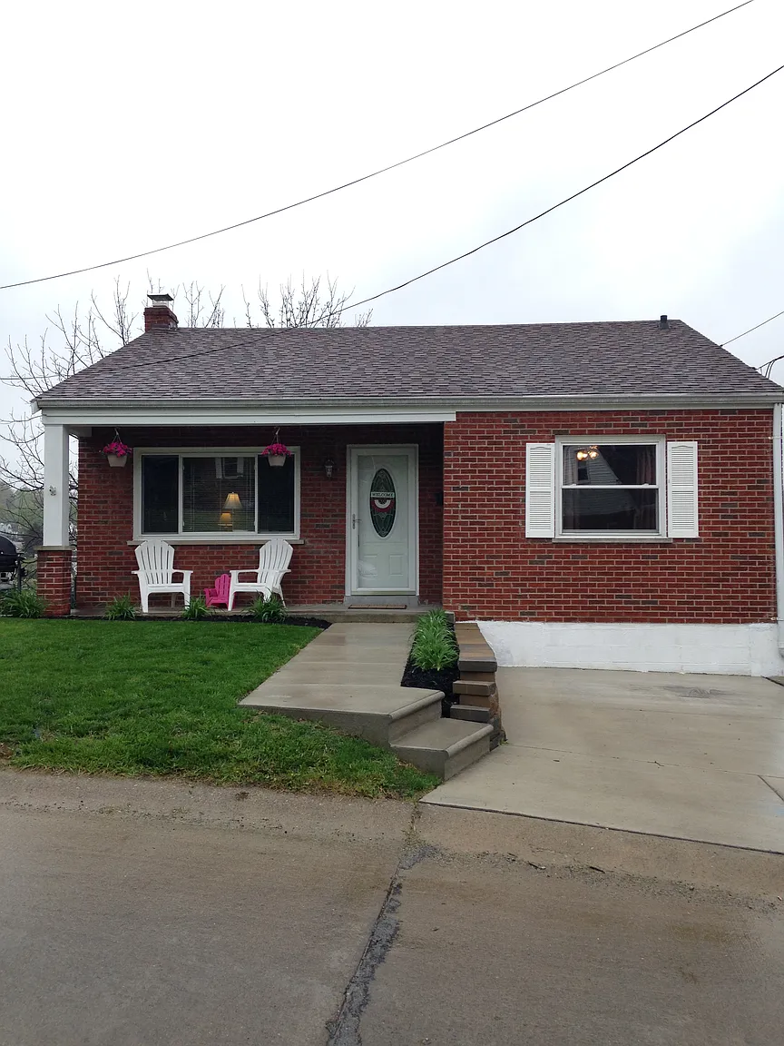 21 Parker Rd photo 1