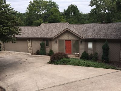 450 Palisades Dr, Lake Ozark, MO, 65049