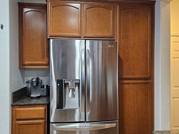 4th image of 2531 Cottage Pointe Dr