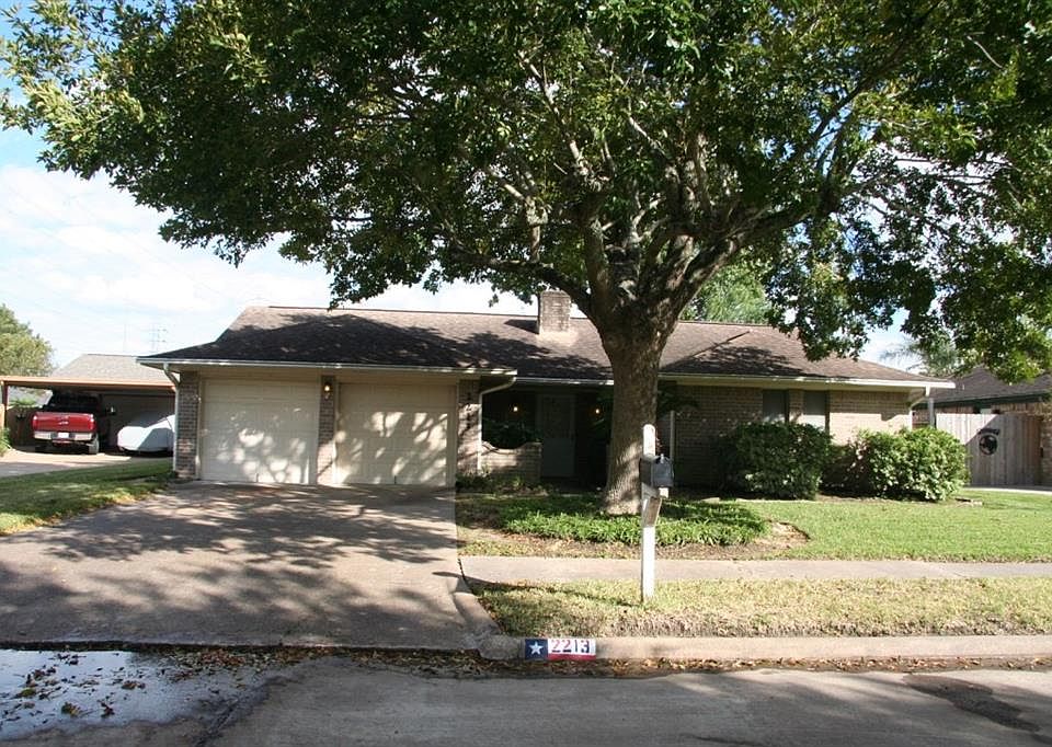 1st image of 2213 E Clare St