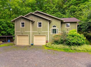 8 Mountain Basin Dr, McDougall, ON P2A 2W9