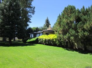 230 Beverly Way, Gardnerville, NV 89460