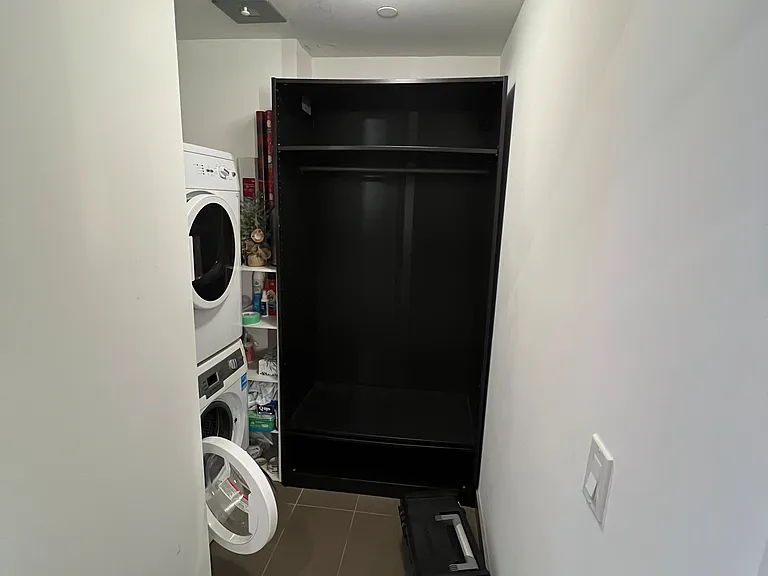 1030 King St W #325 — Photo 10