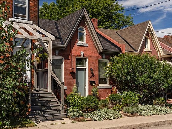2nd image of 29 Steven St
