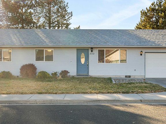 3rd image of 232 El Camino Ave